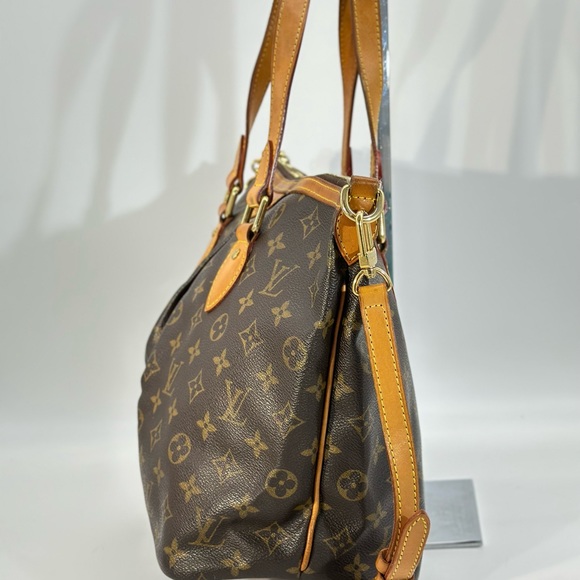 Louis Vuitton Monogram Palermo PM Shoulder Bag - Picture 8 of 15